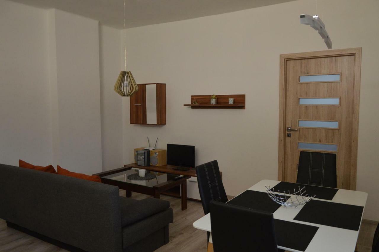 Apartmanovy Byt Trebon Luaran gambar