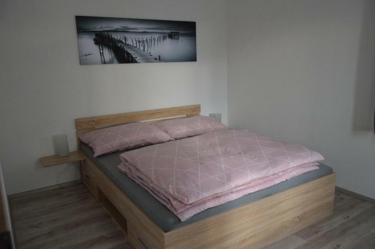 Apartmanovy Byt Trebon Luaran gambar